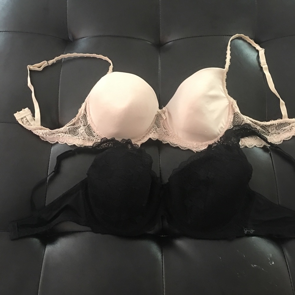 Jessica Simpson bras